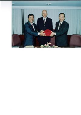 84年