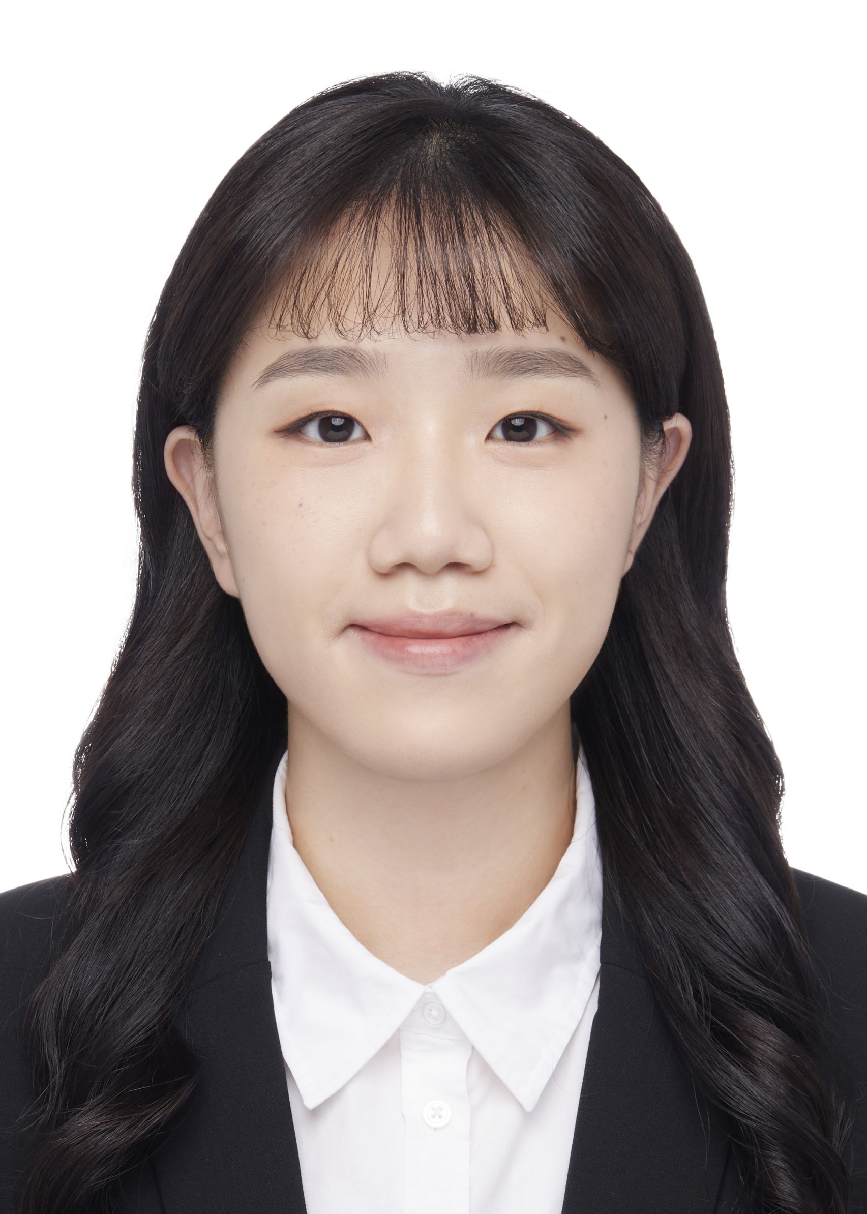 李莛蓉照片