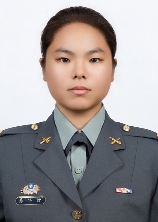 羅字妤照片