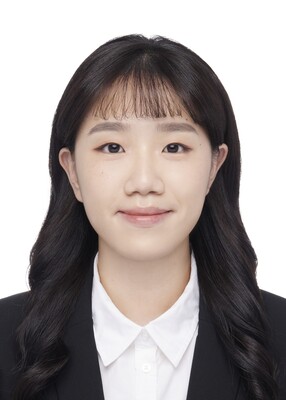 李莛蓉圖片